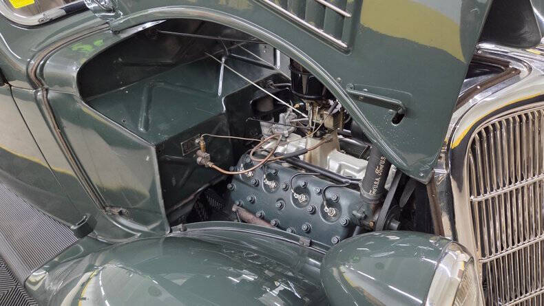 1935 Ford Tudor