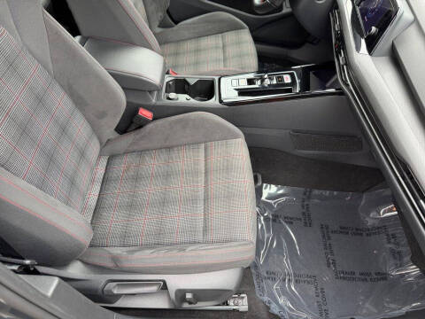 2023 Volkswagen Golf GTI 40th Anniversary Edition