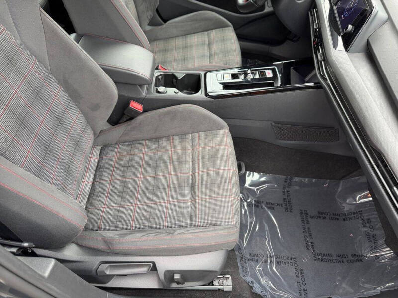 2023 Volkswagen Golf GTI 40th Anniversary Edition