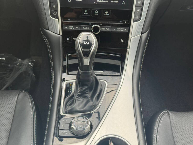 2021 Infiniti Q50 Luxe