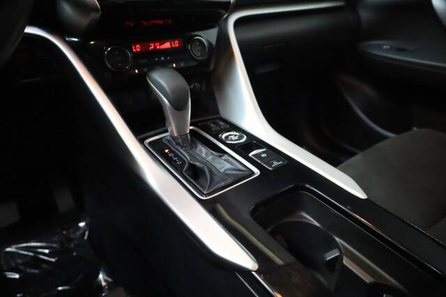 2023 Mitsubishi Eclipse Cross SE