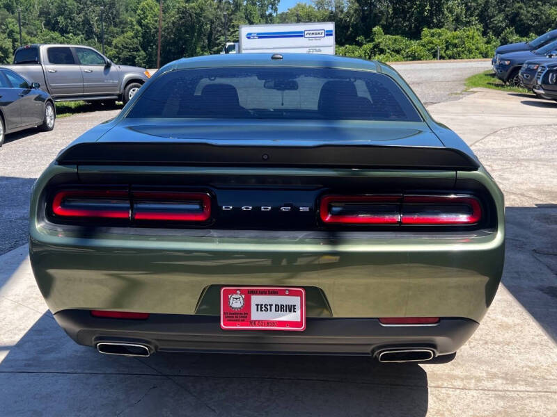 2018 Dodge Challenger SXT Plus