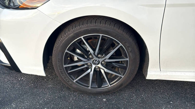 2024 Toyota Camry SE