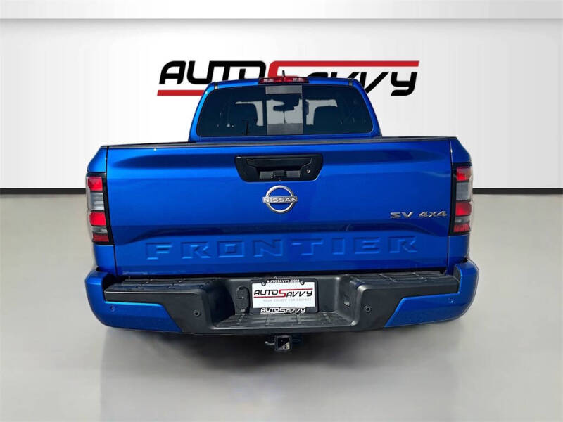 2024 Nissan Frontier SV