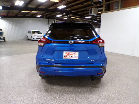 2023 Nissan Kicks SR