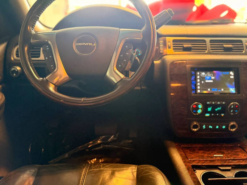 2007 GMC Yukon Denali