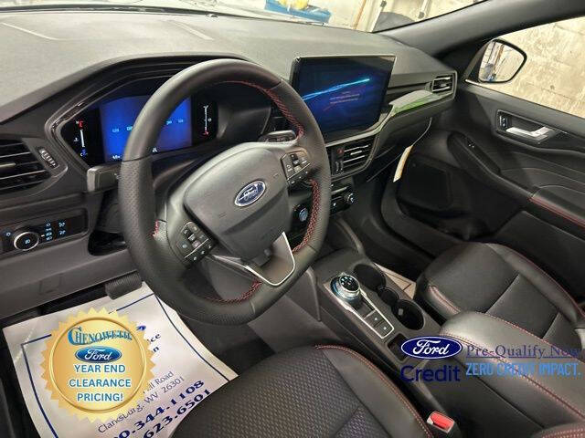 2026 Ford Escape Hybrid ST-Line Select