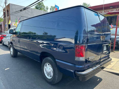 2011 Ford E-Series E-250