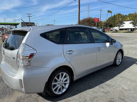 2012 Toyota Prius v Three