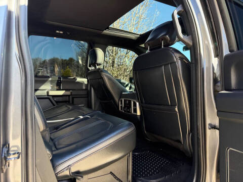 2022 Ford F-450 Super Duty Platinum