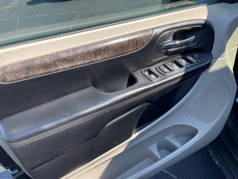 2011 Dodge Grand Caravan Crew