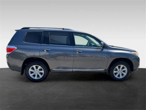 2013 Toyota Highlander SE