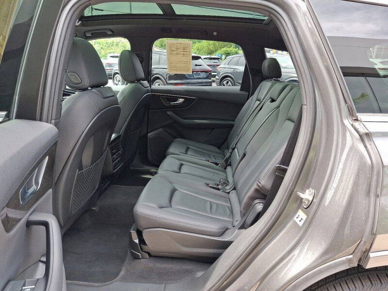 2021 Audi Q7 quattro Premium 45 TFSI