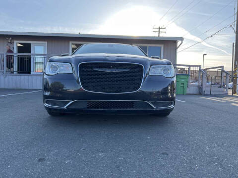 2015 Chrysler 300 Limited