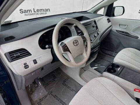 2012 Toyota Sienna