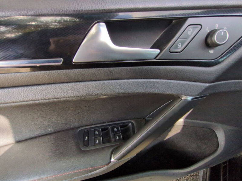 2015 Volkswagen Golf GTI SE