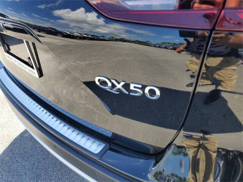 2025 Infiniti QX50 Luxe