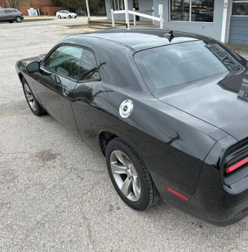 2015 Dodge Challenger SXT