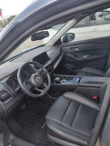 2021 Nissan Rogue SL