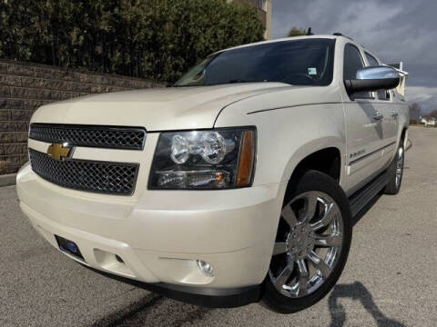 2013 Chevrolet Avalanche for sale at World Class Motors LLC in Noblesville IN