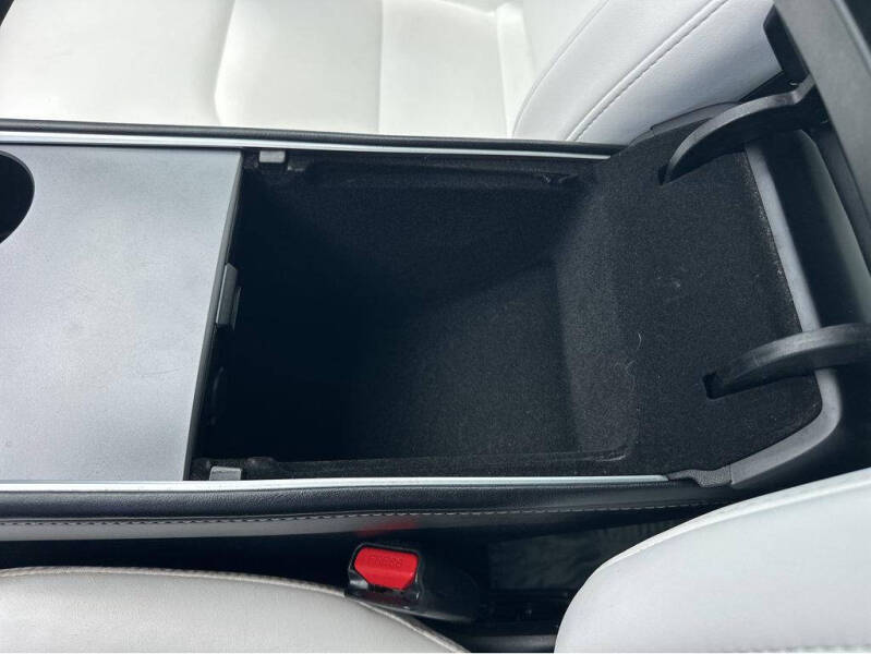 2024 Tesla Model Y Performance