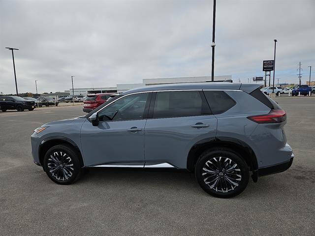 2025 Nissan Rogue Platinum