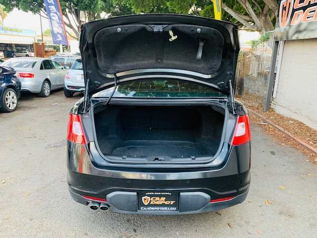 2011 Ford Taurus SEL