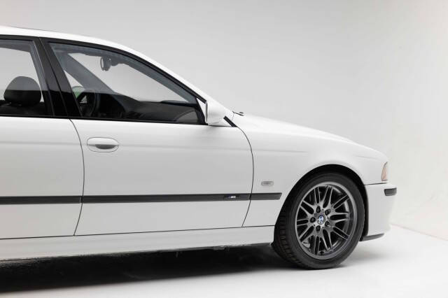 2001 BMW M5