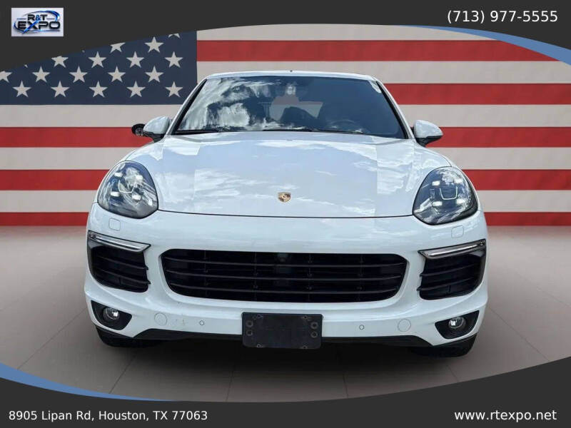 2017 Porsche Cayenne Platinum Edition