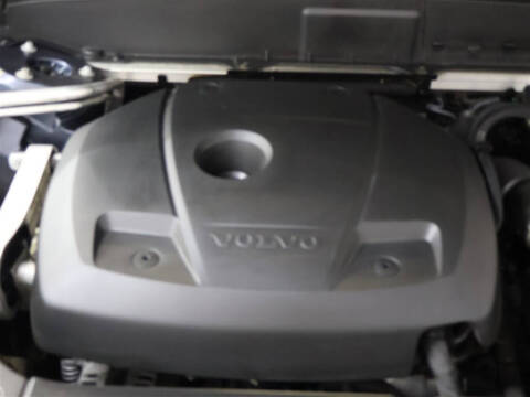 2020 Volvo XC90 T5 Momentum