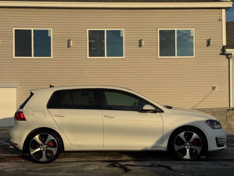 2015 Volkswagen Golf GTI SE