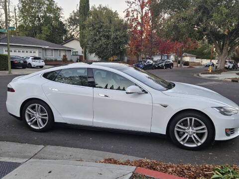 2015 Tesla Model S 85