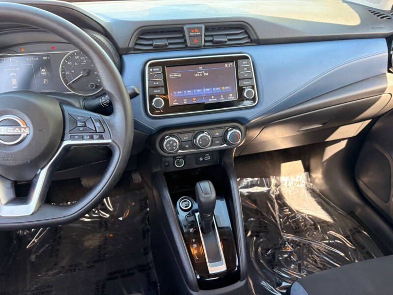 2025 Nissan Versa SV