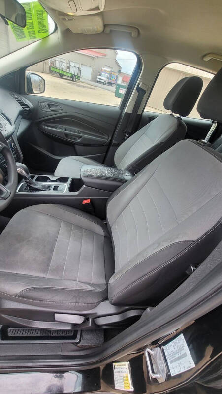 2017 Ford Escape S