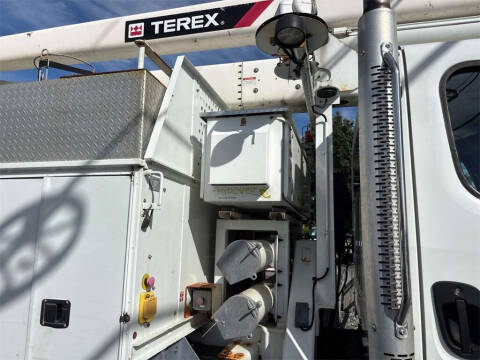 2016 Freightliner M2 106