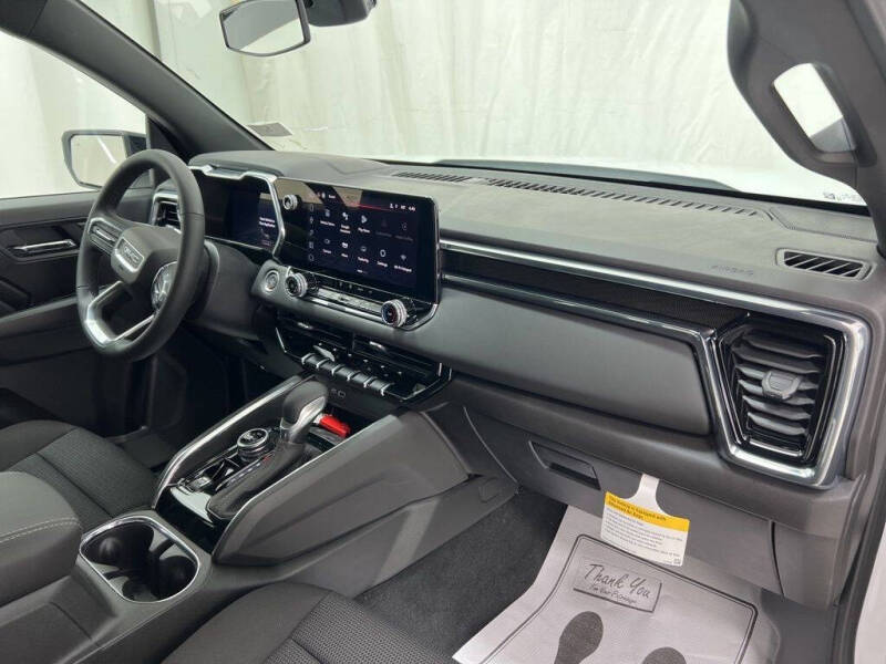 2025 GMC Canyon Elevation