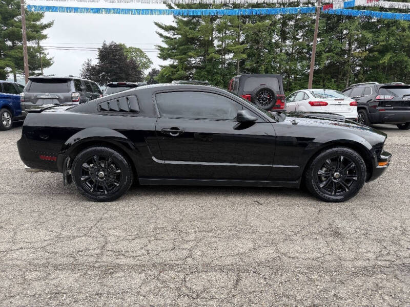 2007 Ford Mustang V6 Deluxe