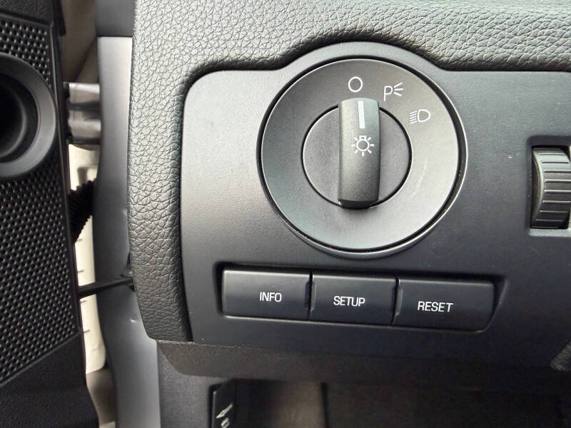 2012 Ford Mustang V6 Premium