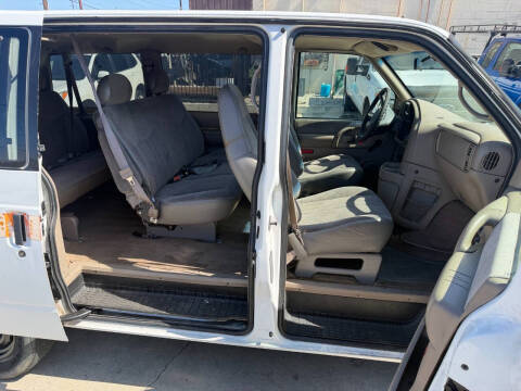 2000 GMC Safari SL