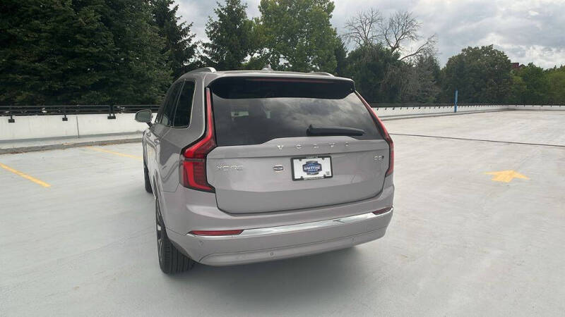2026 Volvo XC90 B5 Core