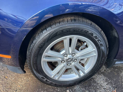 2011 Ford Mustang V6