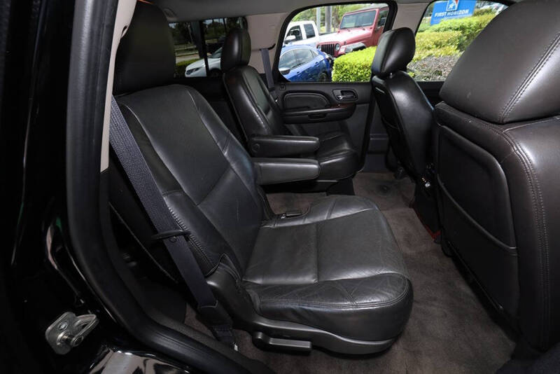 2011 Cadillac Escalade Premium