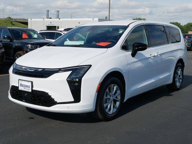 2027 Chrysler Pacifica Select