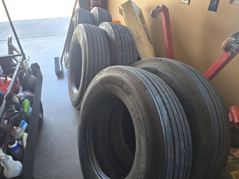 2000 Ford F-650 Super Duty