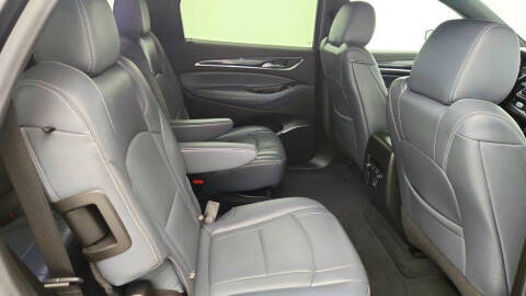 2022 Buick Enclave Essence