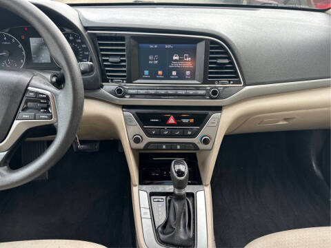 2017 Hyundai Elantra