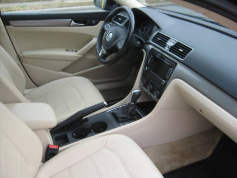 2015 Volkswagen Passat 1.8T Limited Edition