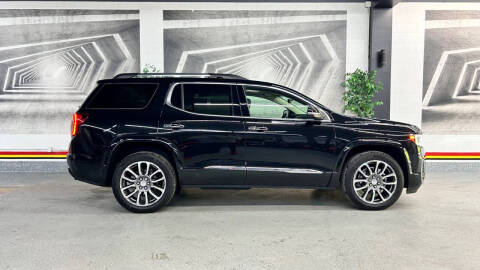 2022 GMC Acadia Denali