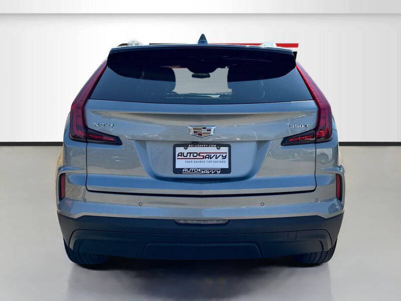 2024 Cadillac XT4 Luxury