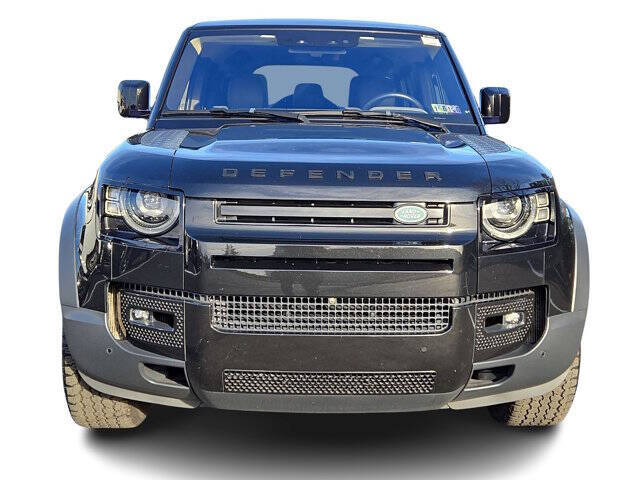 2020 Land Rover Defender 110 SE